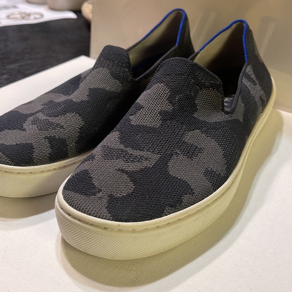 Rothys sneakers size 7.5